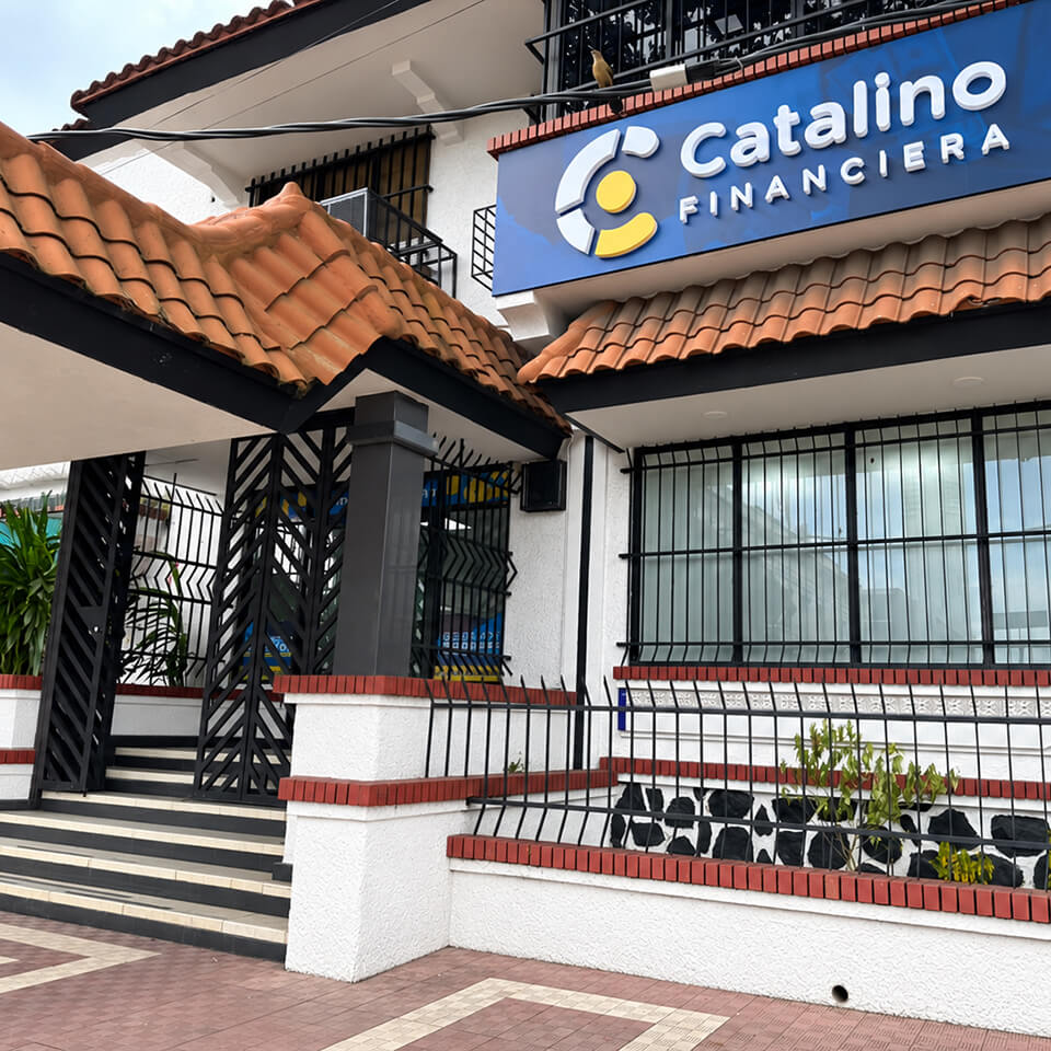 Financiera Catalino: Préstamos Personales y Financiamiento de Autos más cerca de ti en Sucursal Avenida Perú, República de Panamá